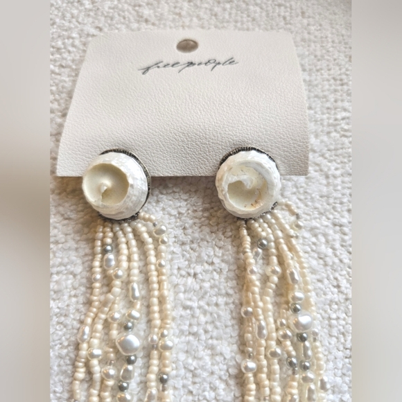 Free People, Ocean Eyes Dangles, Ivory - NEW!! - Picture 6 of 9